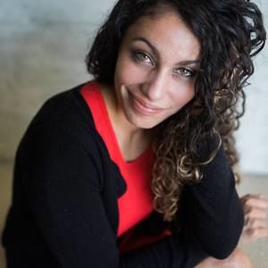 Meet your Posher, Crystal